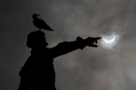 In 1851, for the first time in the world, a total solar eclipse was photographed (captured on the daguerreotype) - Előnézeti Képe
